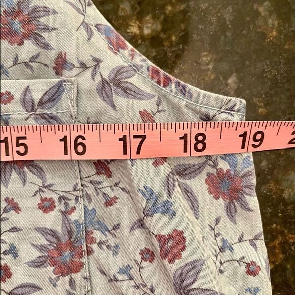 NWOT Velvet Heart Sz M Tencel Floral Button Up - Picture 9 of 10